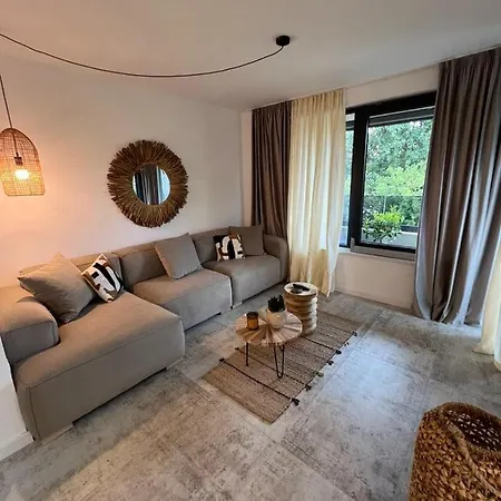 Apartment Cube S