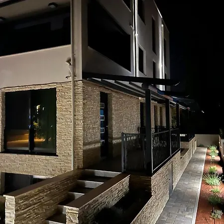 Apartment Cube S
