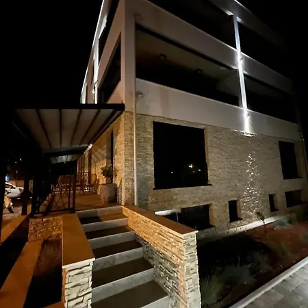 Cube S Apartment *