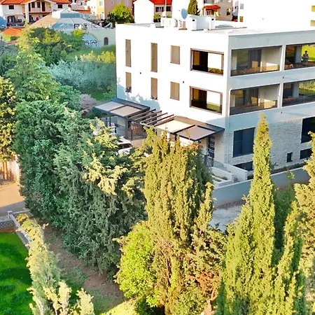 Apartment Cube S