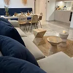 Апартаменты Cube S *